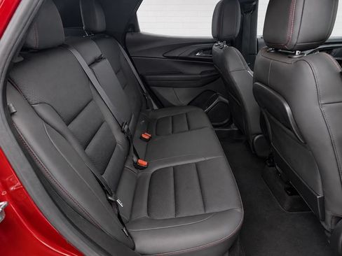 Used 2022 Chevrolet TrailBlazer RS FWD image 9