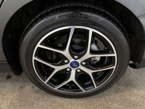 Used 2017 Ford Focus SE image 9
