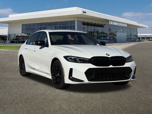 New 2026 BMW 330i Sedan w/ M Sport Package image 2