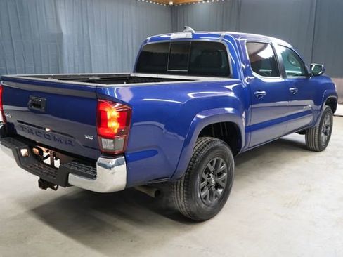 Used 2022 Toyota Tacoma SR5 AWD/4WD image 7