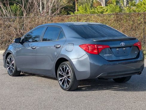 Used 2017 Toyota Corolla SE image 3