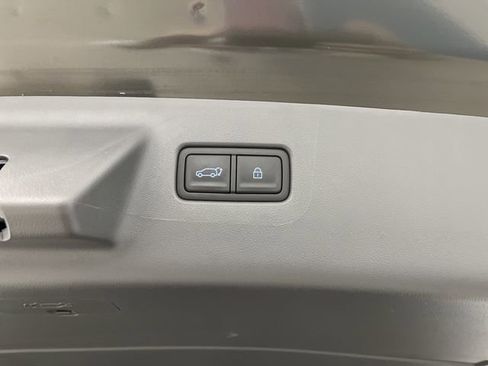 Used 2024 Hyundai Santa Fe Limited image 17