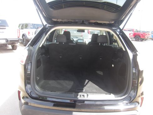 Used 2024 Ford Edge SEL AWD/4WD image 9