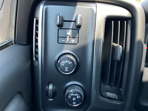 Used 2018 Chevrolet Silverado 1500 LT w/ All Star Edition AWD/4WD image 23