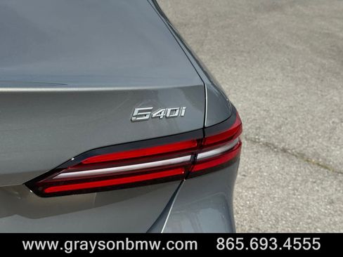 Used 2026 BMW 540i xDrive w/ Executive Package AWD/4WD image 12