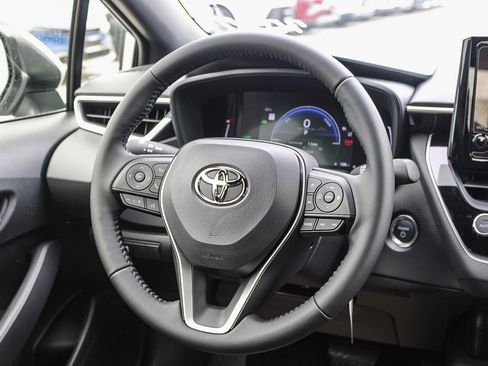 New 2026 Toyota Corolla SE image 18