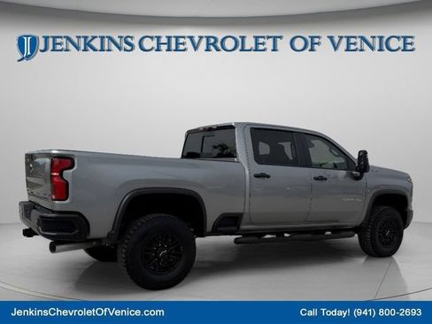 New 2026 Chevrolet Silverado 2500 ZR2 AWD/4WD image 5
