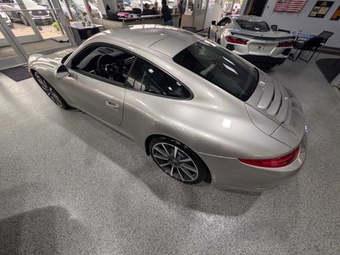Used 2012 Porsche 911 Carrera RWD image 4