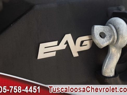 Used 2018 Jeep Wrangler Unlimited Sahara w/ Connectivity Group AWD/4WD image 11
