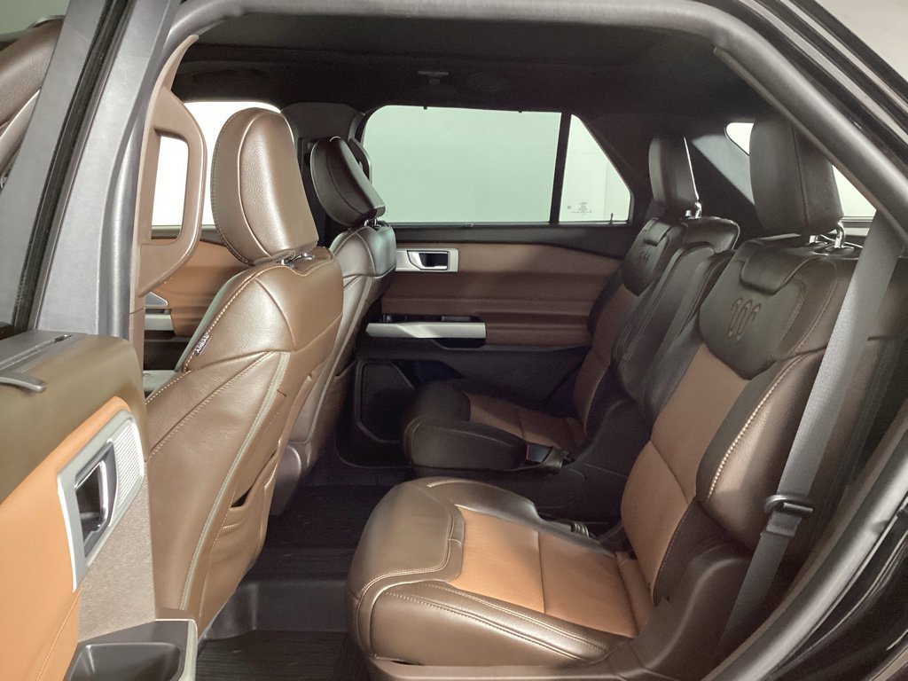 Certified 2021 Ford Explorer King Ranch w/ Premium Technology Package AWD/4WD image 30