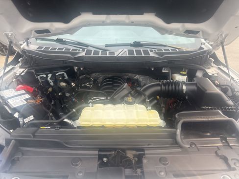 Used 2023 Ford F150 Lariat w/ Equipment Group 502A High image 13