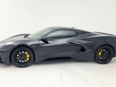 Certified 2025 Chevrolet Corvette Stingray Premium Conv w/ Z51 Performance Package image 2