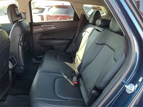 Certified 2023 Kia Sportage EX image 8