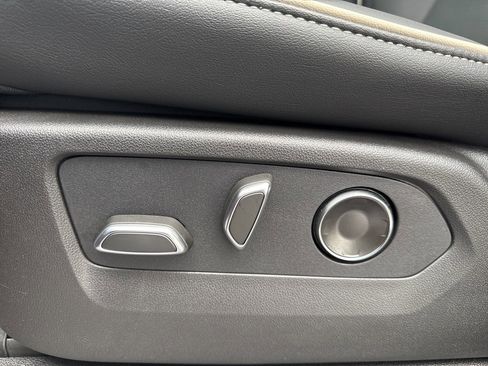 Used 2026 Cadillac Escalade Sport w/ Touring Package image 17