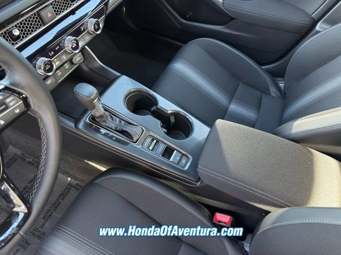 Certified 2025 Honda Civic Sport image 24