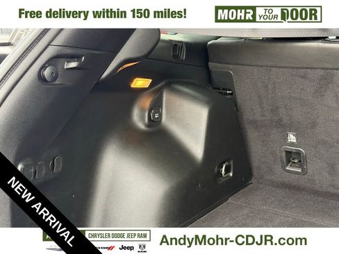 Used 2019 Jeep Cherokee Latitude Plus w/ Cold Weather Group image 30