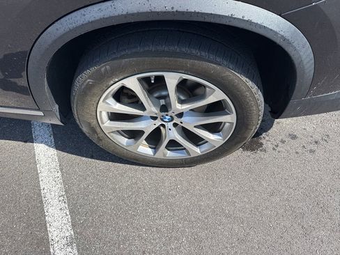 Used 2020 BMW X5 xDrive40i w/ Premium Package image 12