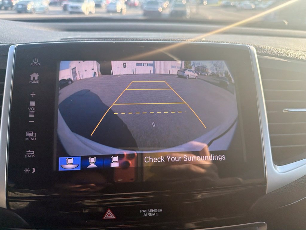 Used 2017 Honda Pilot Touring image 19