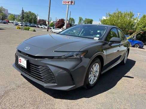 Certified 2025 Toyota Camry LE w/ Convenience Package FWD image 4