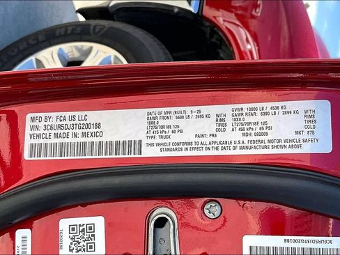 Certified 2026 RAM 2500 Big Horn AWD/4WD image 34