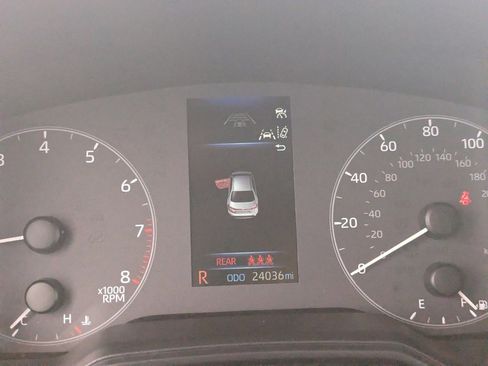 Used 2025 Toyota Corolla LE image 31