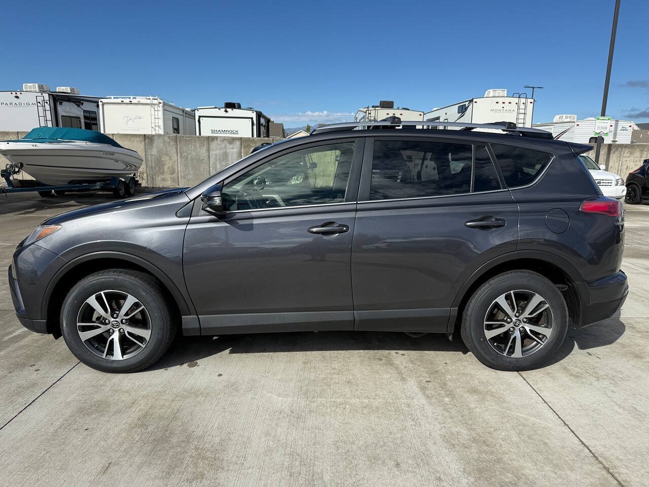 Used 2018 Toyota RAV4 XLE w/ Plus Extra Value Package AWD/4WD image 6