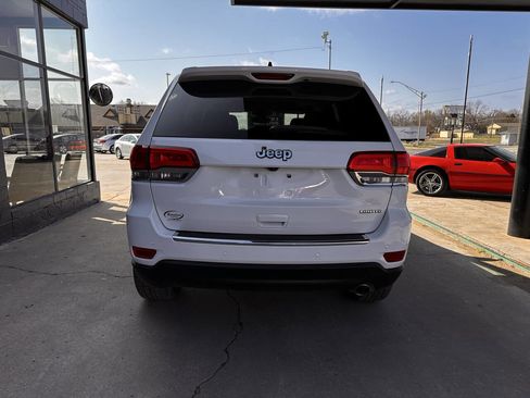 Used 2018 Jeep Grand Cherokee Limited image 7