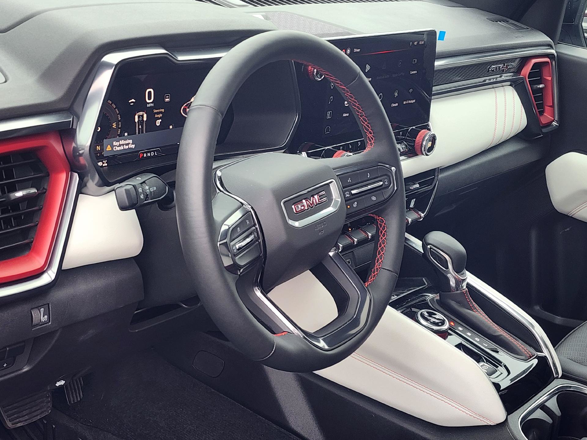 Used 2025 GMC Canyon AT4 w/ AT4X Package AWD/4WD image 8