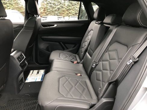New 2025 Volkswagen Atlas Cross Sport SE AWD/4WD image 35