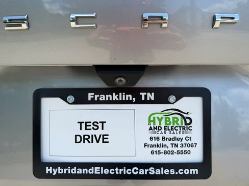 Used 2021 Ford Escape SE FWD image 3