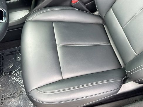 Used 2024 Cadillac Lyriq Tech RWD image 19