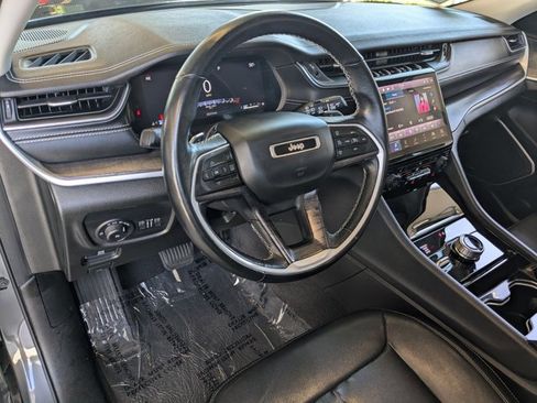 Used 2021 Jeep Grand Cherokee L Limited image 10