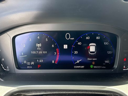 Used 2025 Acura ADX FWD image 29