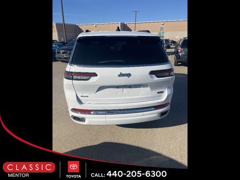 Used 2023 Jeep Grand Cherokee L Overland AWD/4WD image 2