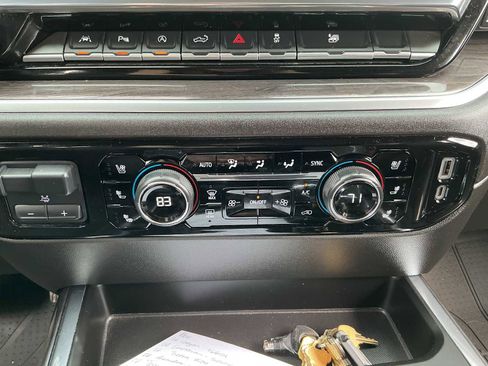 Used 2022 Chevrolet Silverado 1500 LTZ w/ Technology Package image 15