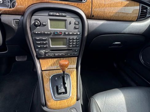 Used 2005 Jaguar X-TYPE 3.0 AWD/4WD image 8
