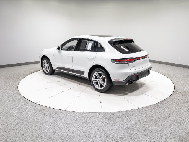 Used 2024 Porsche Macan w/ Premium Plus Package AWD/4WD image 31