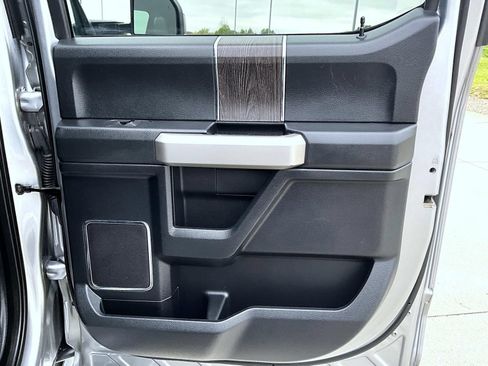 Used 2020 Ford F350 Lariat w/ Chrome Package AWD/4WD image 18