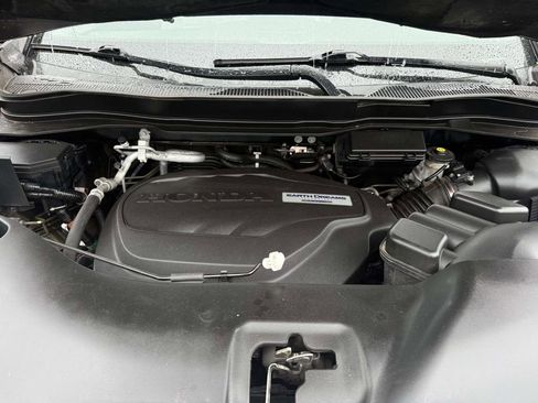Used 2019 Honda Pilot Touring image 14
