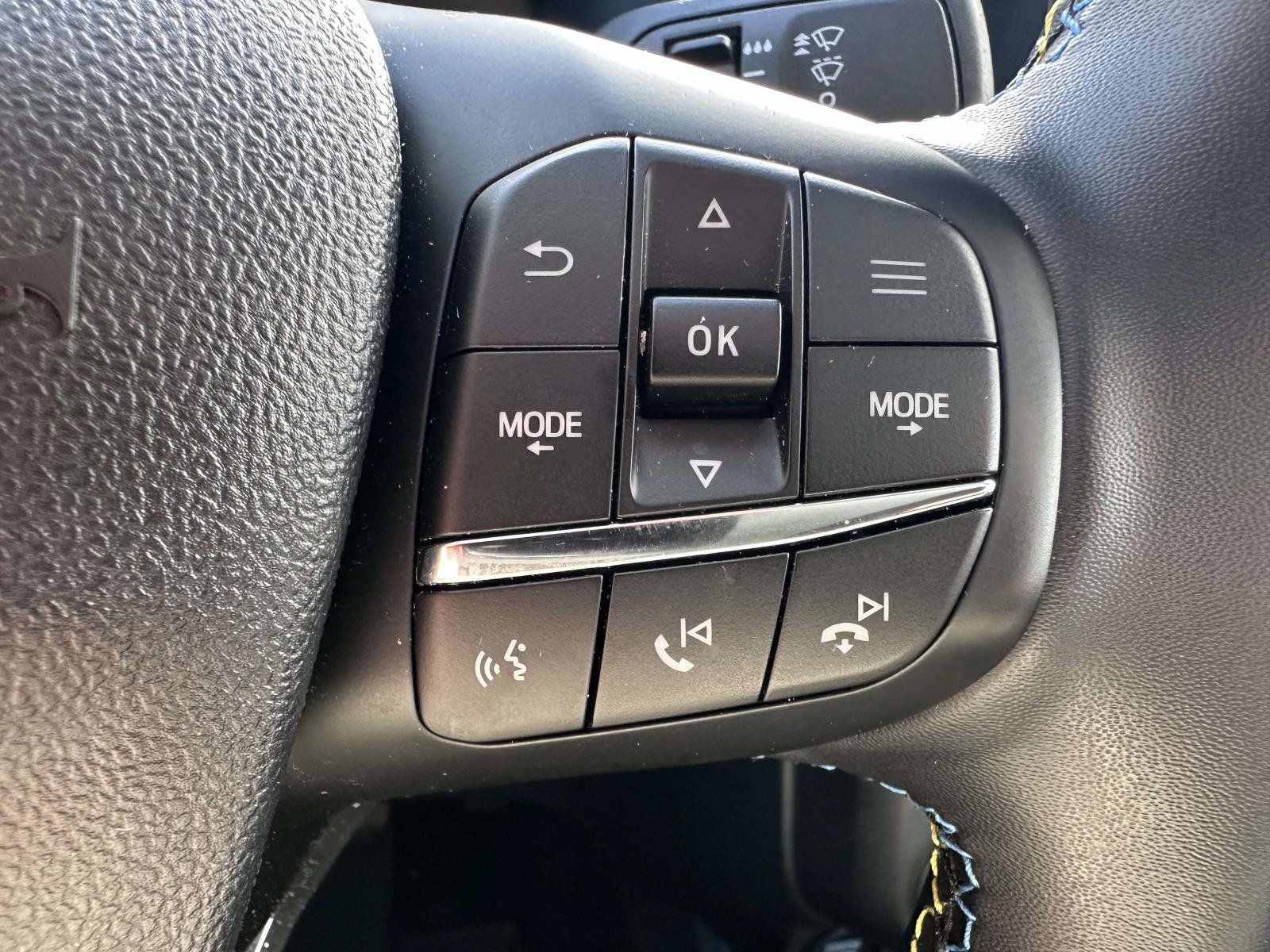 Used 2026 Ford Maverick Lobo AWD/4WD image 19