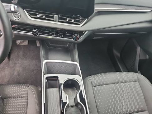 Certified 2025 Chevrolet Equinox LT FWD image 13