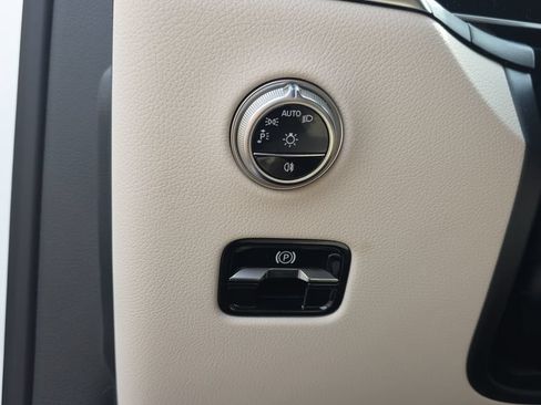Certified 2026 Mercedes-Benz GLC 300 image 13