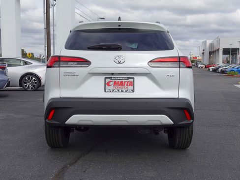 New 2026 Toyota Corolla Cross XLE image 4