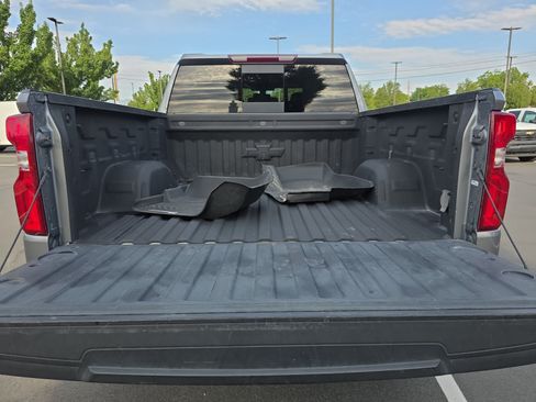 Used 2021 Chevrolet Silverado 1500 LT Trail Boss w/ Convenience Package II AWD/4WD image 16