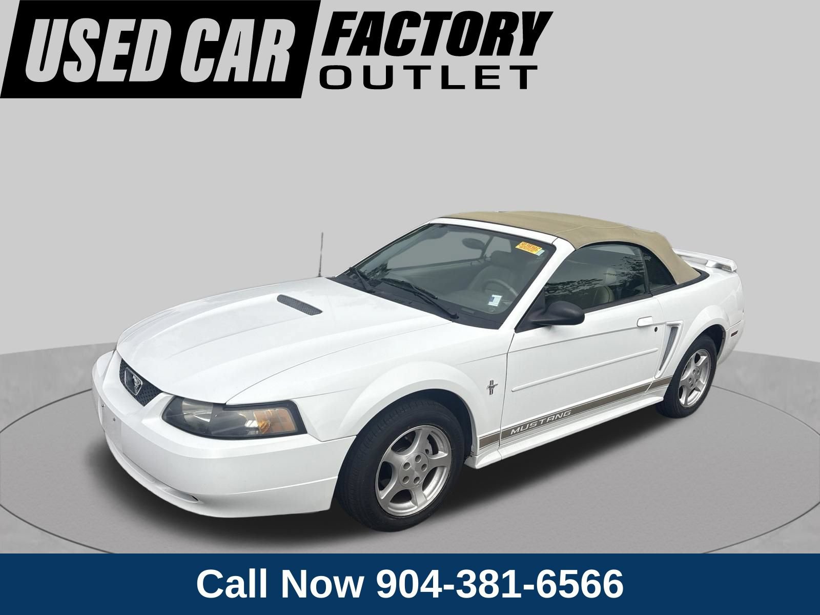 Used 2002 Ford Mustang Convertible RWD image 3