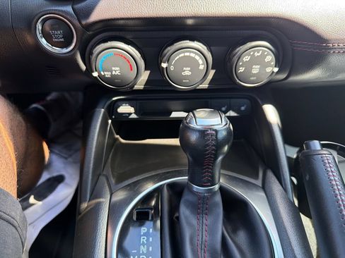 Used 2019 MAZDA MX-5 Miata RF Club w/ I-ACTIVSENSE Sport Package RWD image 21