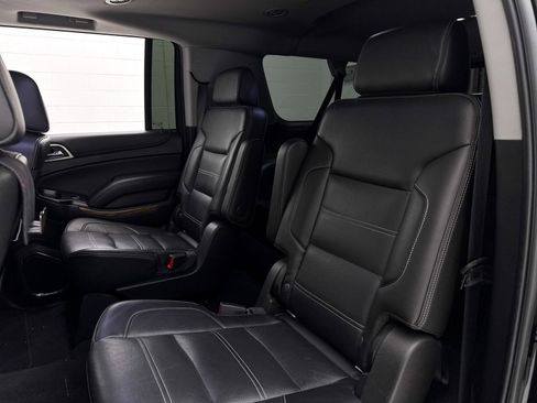 Used 2020 GMC Yukon XL Denali w/ Open Road Package image 28