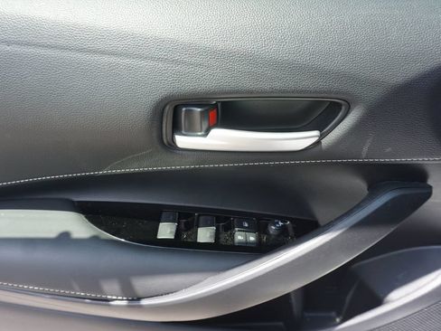 Used 2023 Toyota Corolla SE FWD image 4