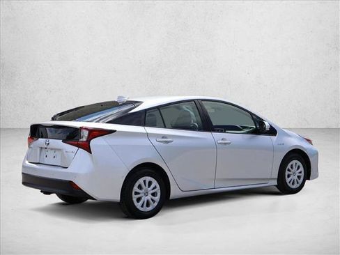 Used 2019 Toyota Prius LE w/ Carpet Mat Package FWD image 5