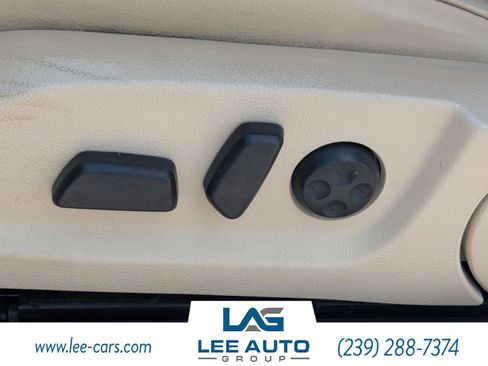 Used 2008 Volkswagen Eos Lux image 15